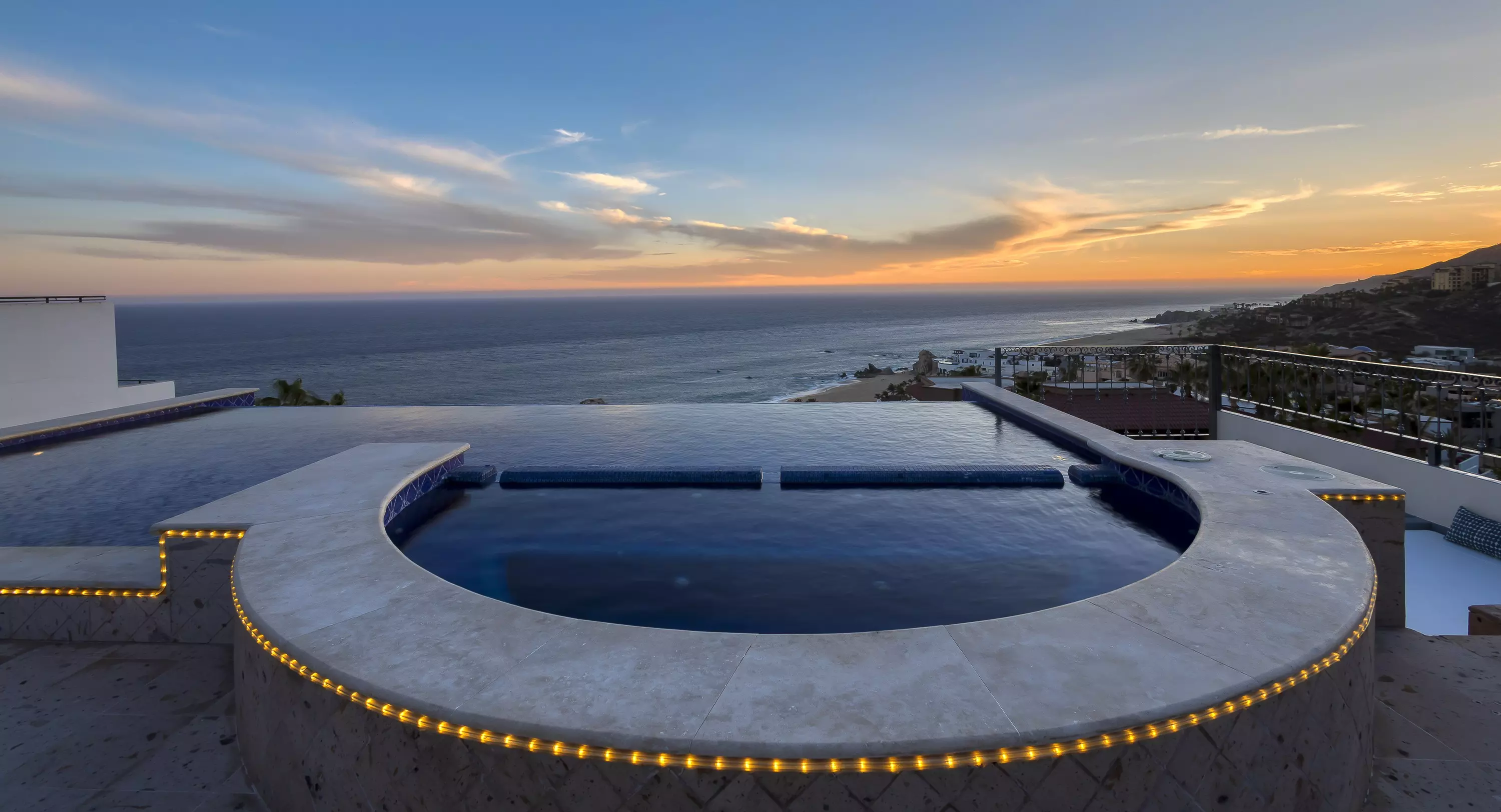 Casa Theodore Jacuzzi at Sunset