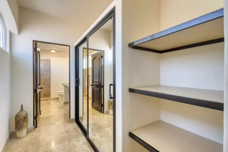 Level Two – Bedroom 7 (White Water View Flexible Suite)