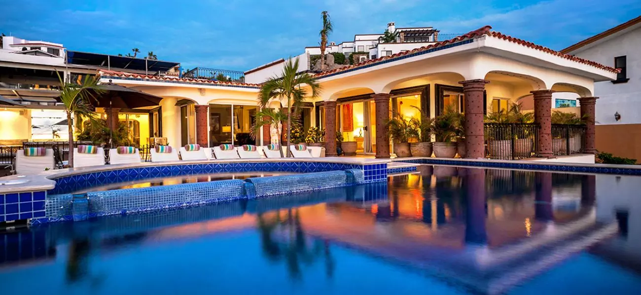 View of the infinity pool at Casa Theodore in Cabo San Lucas